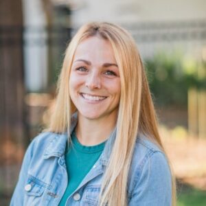 Olivia Plenty photo